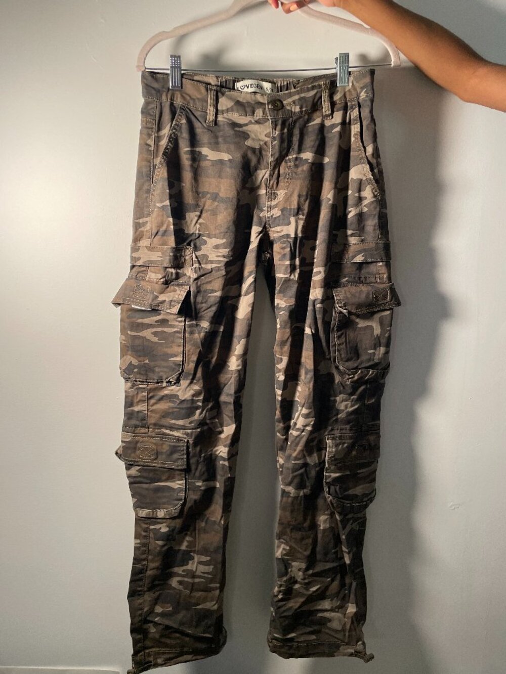 Cotton Y2K Wide Leg Camo Cargo Pants (Medium; US 8/10)